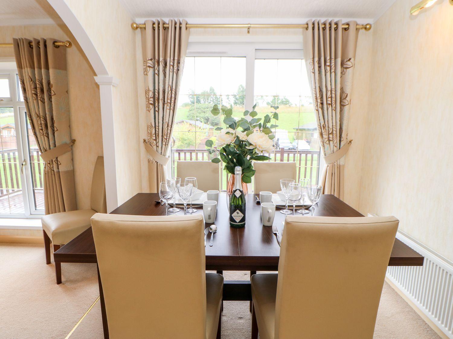 The Fairhaven Villa Richmond  Bagian luar foto